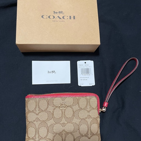 Coach Wristlet in Khaki and Red tags still on - Picture 4 of 6